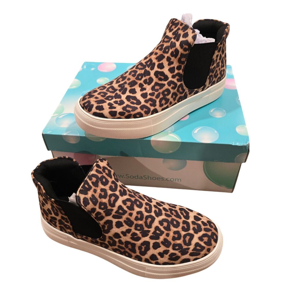 NEW NIB Women's SODA Woods Slip On Sneakers Shoes in Cheetah | Size 6.5